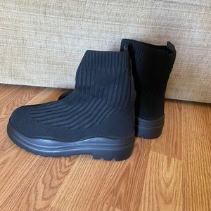 Trending Hott Boots! Fashion Heel Sport Zapatillas Mujer Slip On Platform Like